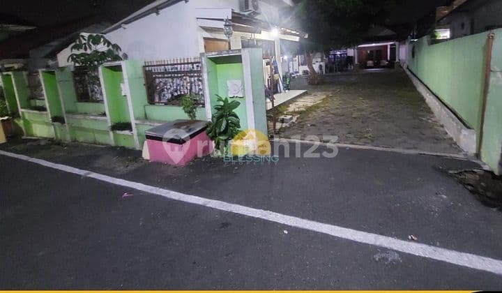 Jual Rumah Bngunan Lama Masih Ada Space Utk Pengembangan