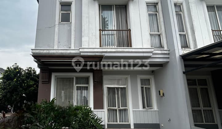 Dijual Rumah Hoek 2 Lantai Ada Backyard Bagus di The Savia Bsd