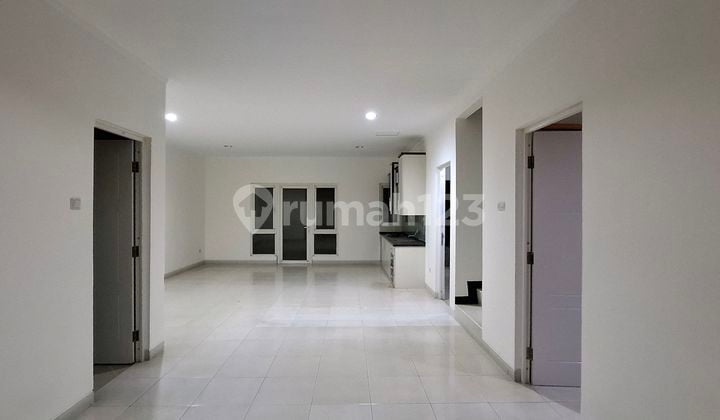 Dijual Rumah Siap Huni 2 Lantai di Cluster Baru Kota Wisata!
