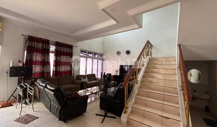 Rumah Murah 2 Lantai Depan Greenbelt di Cluster Depan, Dekat Tol!