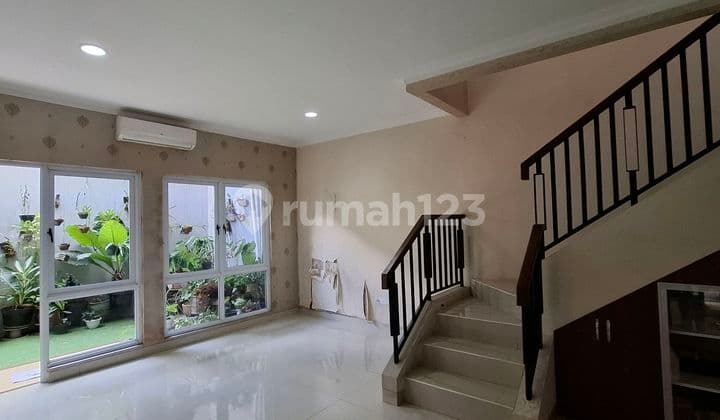 Rumah Murah 2 Lantai Siap Huni di Cluster Baru, Dekat Komersial!