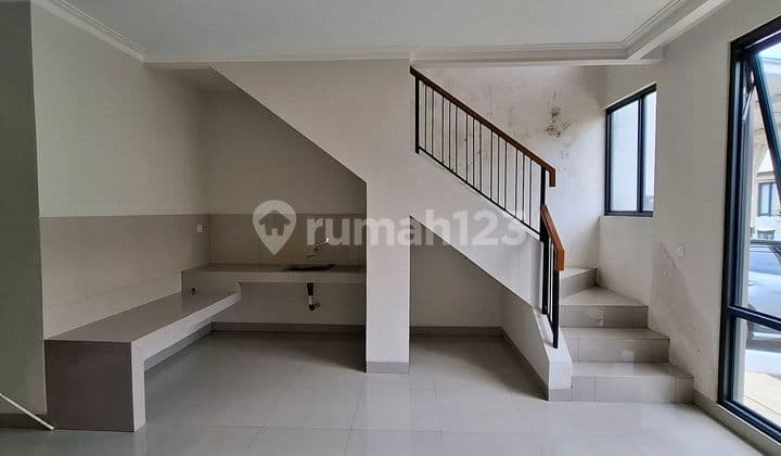 Rumah Baru & Siap Huni 2 Lantai di Cluster Baru, Dekat Area Komersial!