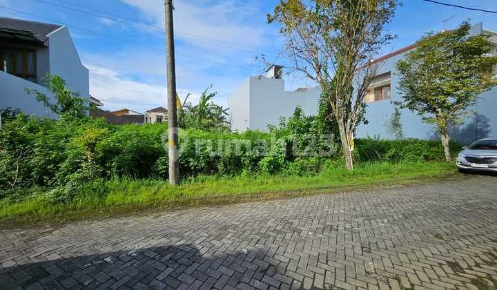 Tanah di Perumahan Dekat The Park Mall Solo Baru