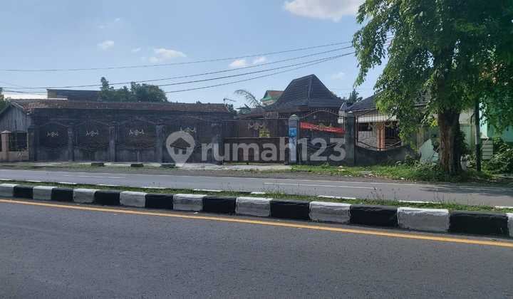 Ruang Usaha strategis di Sumber Surakarta Solo