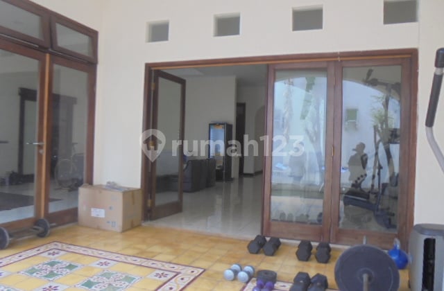 Rumah 2 Lantai Siap Huni di Solo Baru