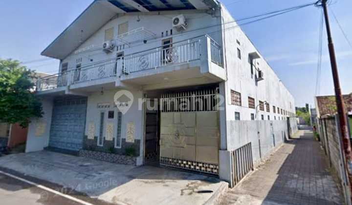 Rumah Siap Pakai 2 Lantai di Banyuanyar Solo