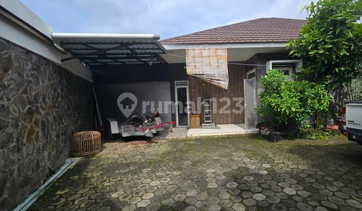 Induk House and Exclusive Boarding House Near Uns Campus