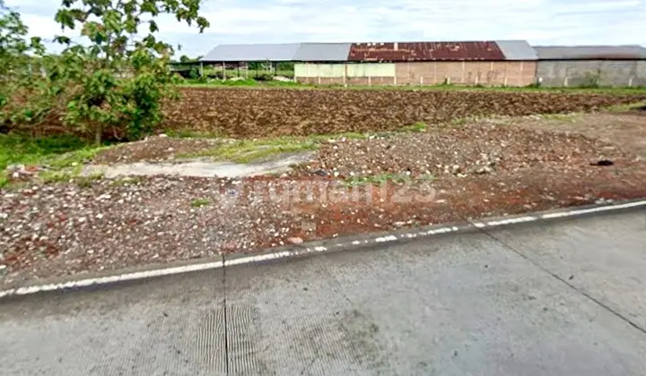 Strategic Land Ready to Build, Includes Active Warehouse in the Industrial & Warehouse Area of Kebakkramat, on Tasikmadu Highway, Kebakkramat, Karanganyar, Solo.