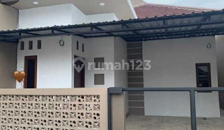 Ready-to-Occupy and Comfortable House in South Semarang Area - 11353