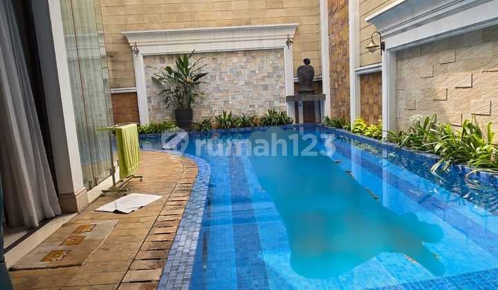 DIJUAL RUMAH MEWAH BANGUNAN MANDIRI CLUSTER CROWN PHG SUMMARECON SERPONG