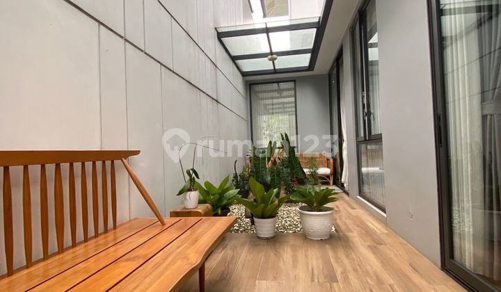 Dijual Rumah Siap Huni Sangat Terawat Lakewood Navapark BSD City