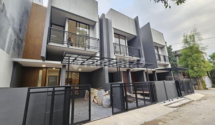 DIJUAL MURAH Rumah Gress Bangunan Mandiri , Medang Lestari