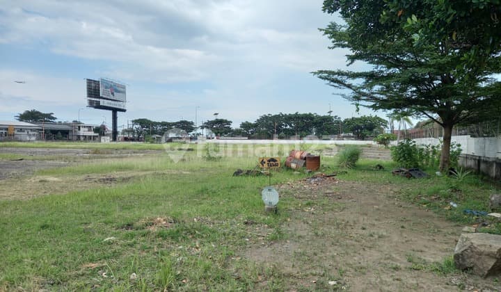 Disewakan Tanah Kotak Hoek Jl Komplek Kapuk Berlian / Jl Kapuk Kamal Raya