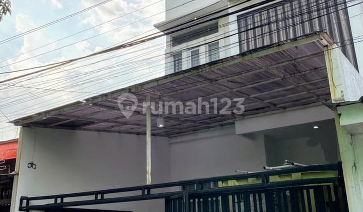 Jual Rumah 2 Lantai Full Furnished Dengan Kolam Renang Di Pondok Pinang, Jakarta Selatan