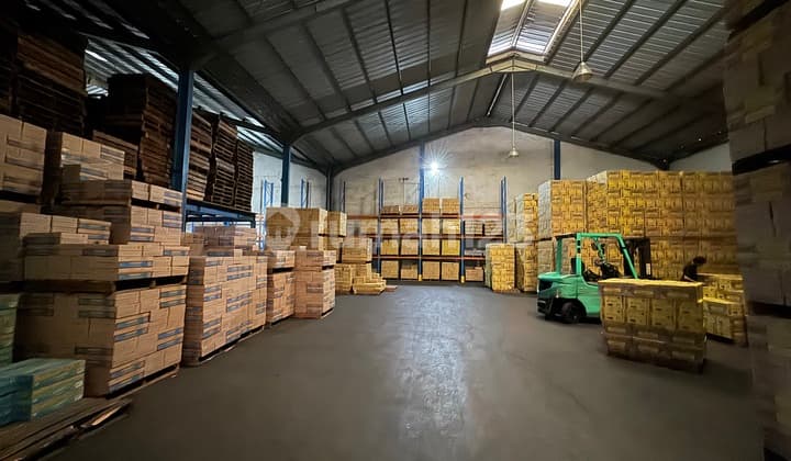 Dijual Gudang Bagus Loading Dock di Jl. Husein Sastranegara Jurumudi Baru Benda, Tangerang, Banten