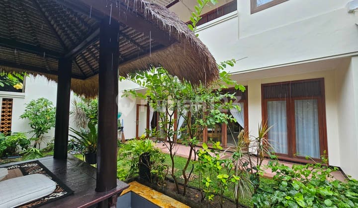 Villa Mansion dalam Komplek One Gate Kuta, dekat Discovery Mall
