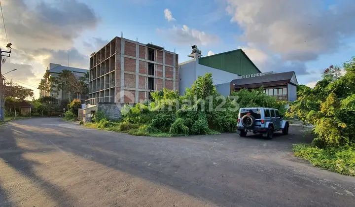 Tanah Premium di Sunset Road Harris Hotel