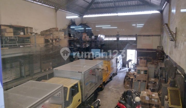 Gudang Plus Kantor, Akses Truck di Gatsu Tengah Denpasar