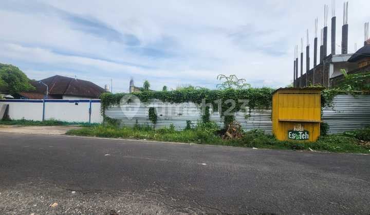 Land 7.65 Ares in West Gatsu Area, Denpasar