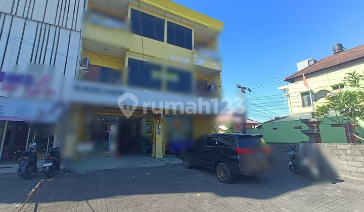 Ruko Gandeng dengan Void, cocok untuk Showroom di Gatot Subroto Timur Denpasar