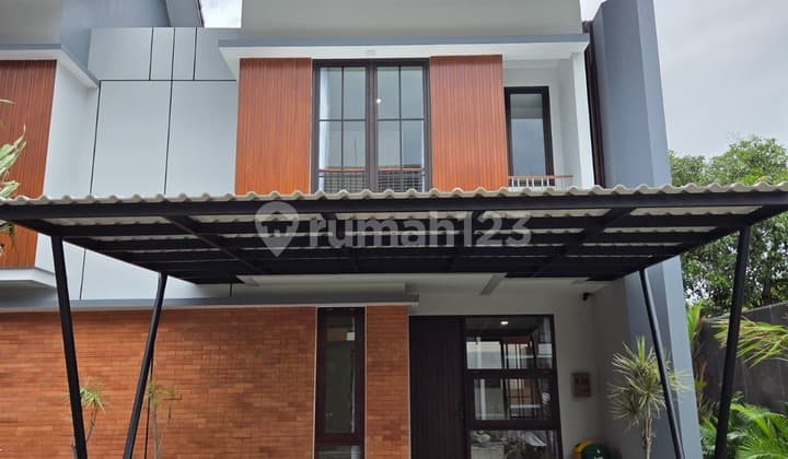 Rumah Baru dalam Komplek Ekslusif Adhiwangsa Denpasar Selatan
