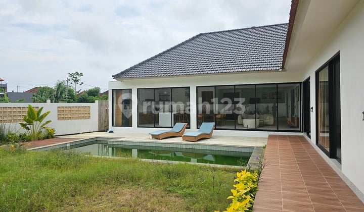 Tropikal 3 Bedroom Villa di Ungasan Jimbaran