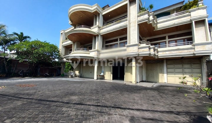 34 Are Ruko Building in Cokroaminoto Area, Denpasar