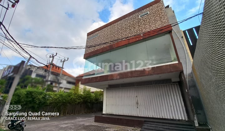 3-Story Shop House Ready to Use in West Denpasar Near TSM Mall