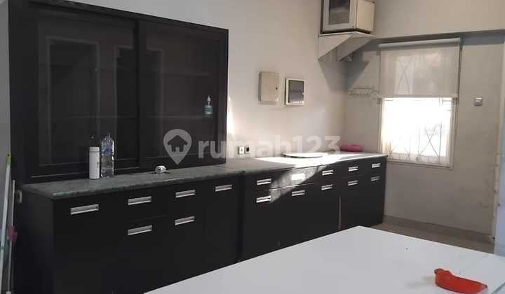 Disewakan Town House Taman Resort Mediterania PIK