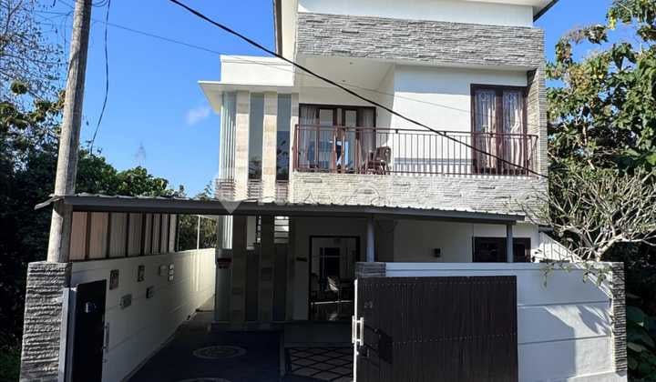 Disewakan Rumah Siap Huni Semi Villa Furnished di Ungasan Bali