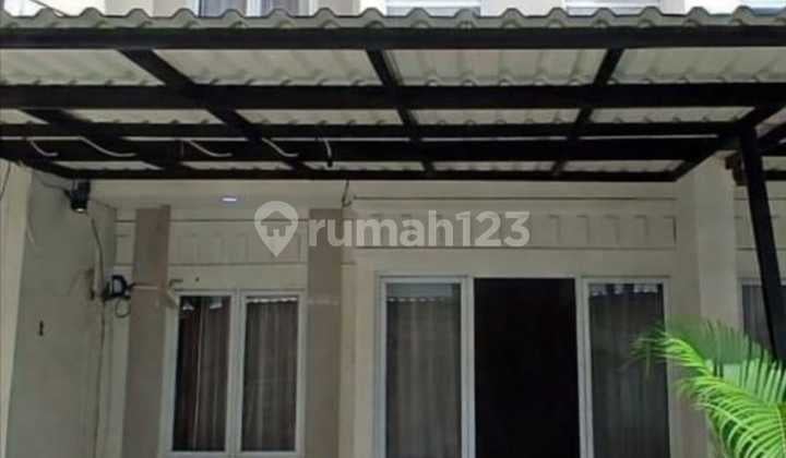 Disewakan Rumah 2 LT Siap Huni Kosongan 5 Menit ke Stasiun Sudirmara