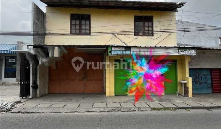 Dijual Cepat Rumah Siap Huni Cocok untuk Workshop/Tempat Usaha di Jalan Utama Alam Sutera