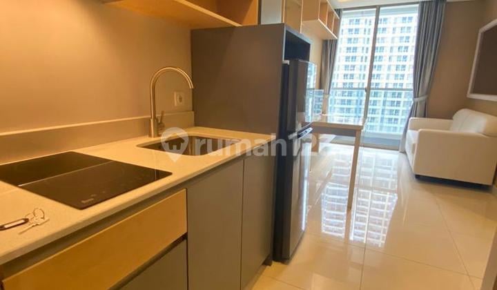Disewakan Apartemen Taman Anggrek Residences 2 Kamar Tidur Bagus Furnished