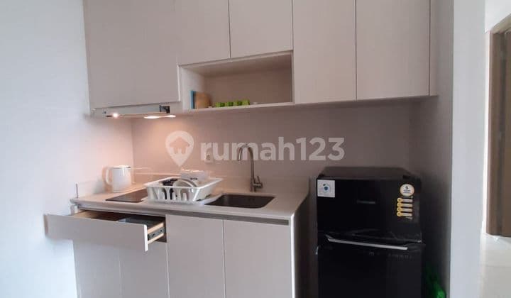 Disewakan Apartemen Taman Anggrek Residences 3 Kamar Tidur Bagus Furnished