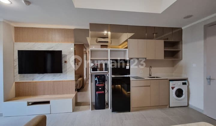 Disewakan Apartemen Menara Jakarta 2 Kamar Tidur Bagus Furnished