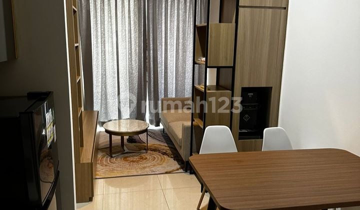 Disewakan Apartemen Taman Anggrek Residences 3 Kamar Tidur Baru Furnished