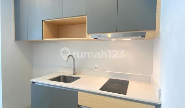 Apartment 3 BR Taman Anggrek Residences Furnished