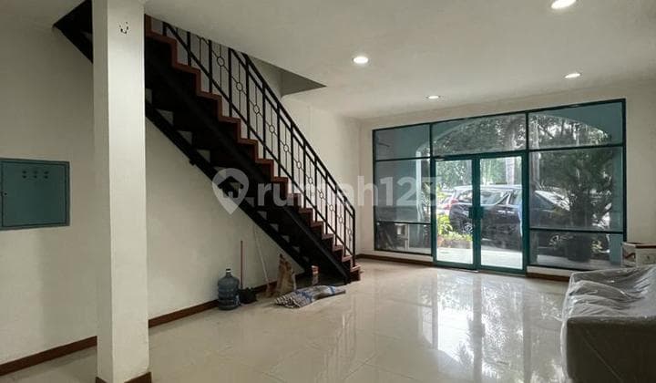3.5-Storey Shop House, Strategically Located in Pondok Indah, South Jakarta