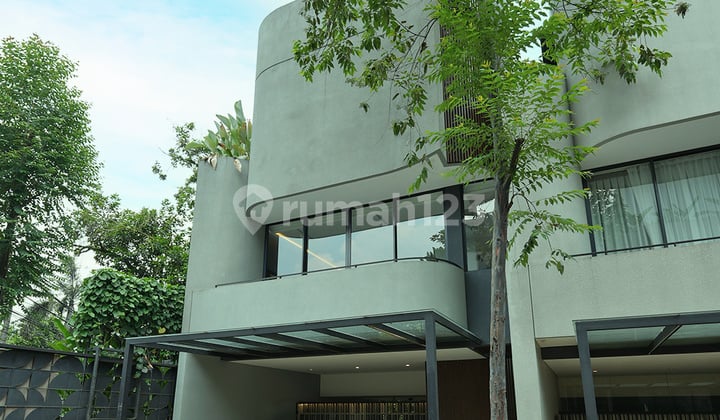 Townhouse Modern Eksklusif di Andara, Jagakarsa, Jakarta Selatan