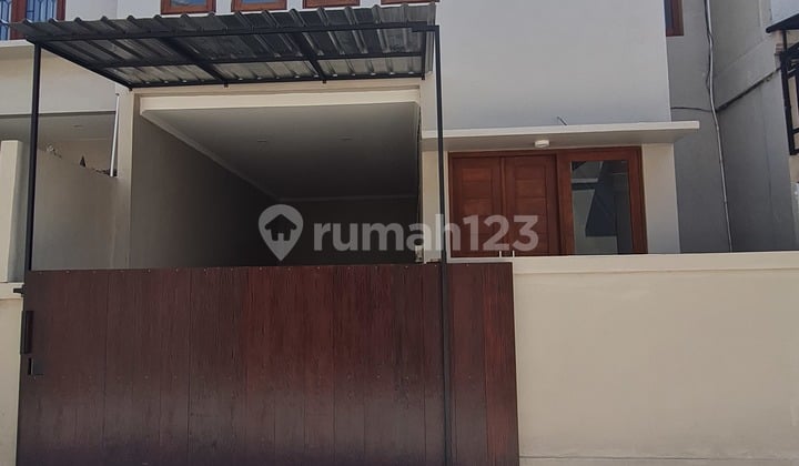 Rumah Baru Modern & Strategis di Pusat Denpasar Barat