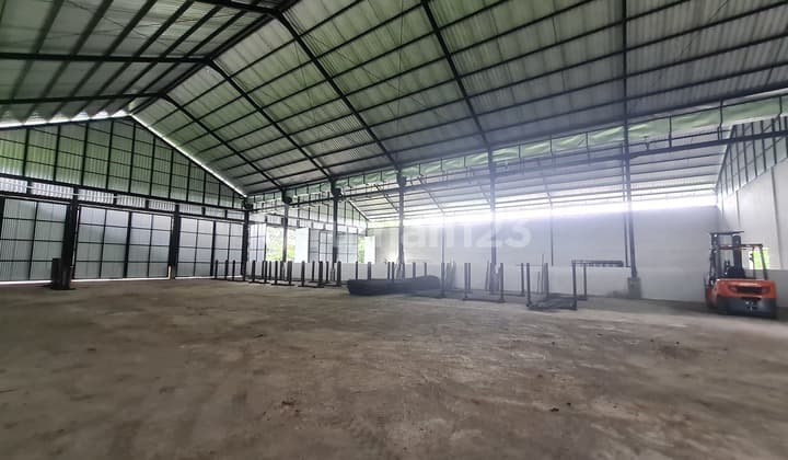 New Warehouse with a Strong and Sturdy Building, Ready for Operation in the Strategic By Pass Ib Mantra Gianyar Location