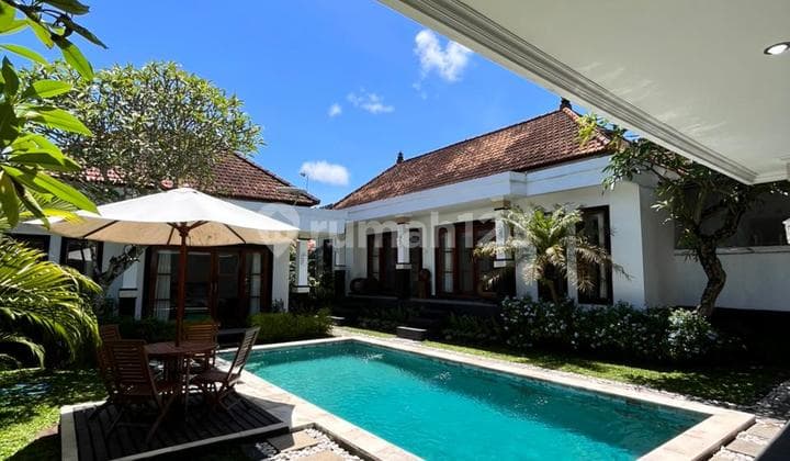 For Rent Villa In Bumbak Umalas