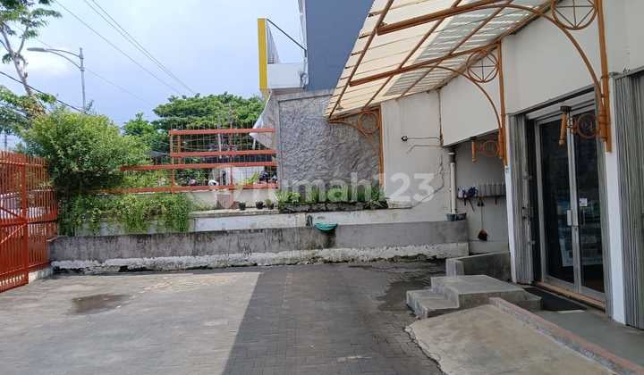 Dijual Rumah dan tempat usaha di jl Dr.Cipto Semarang Timur, Semarang