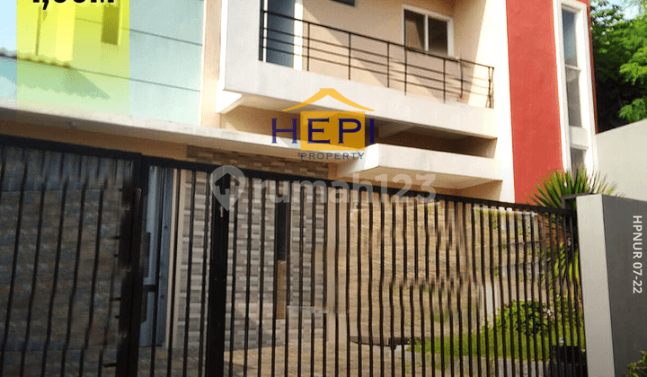 Rumah 2 Lantai Bagus Unfurnished SHM di Jalan Sri Rejeki , Semarang Barat