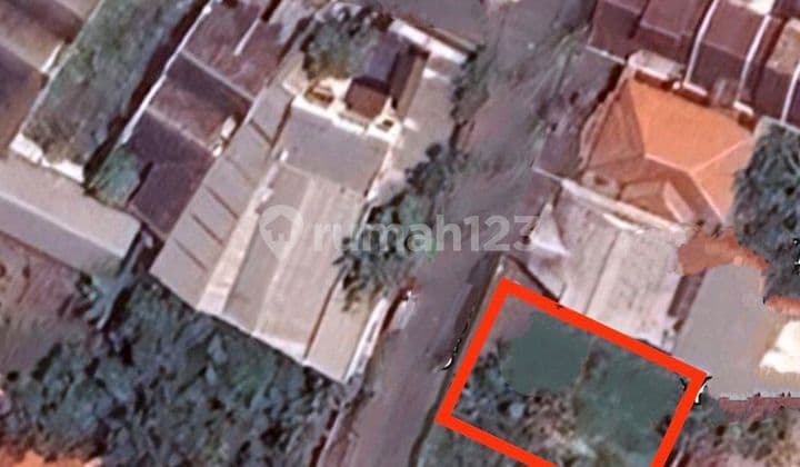 Tanah Tengah Kota Dekat Simpang Lima