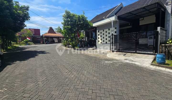 For Sale: House in Graha Pesona Jatisari Mijen, Semarang For Sale: House in Graha Pesona Jatisari Mijen, Semarang