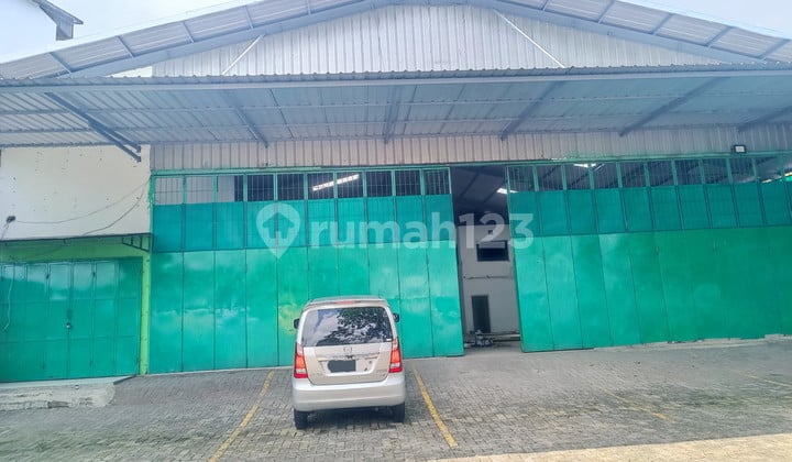 Ready-to-Use Warehouse in Downtown on WR Supratman, West Semarang, Semarang Ready-to-Use Warehouse in Downtown on WR Supratman, West Semarang, Semarang