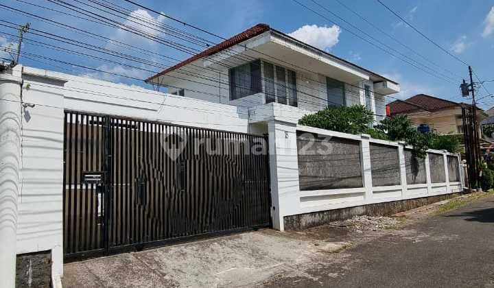 Rumah di Bukit Sari Banyumanik, Semarang