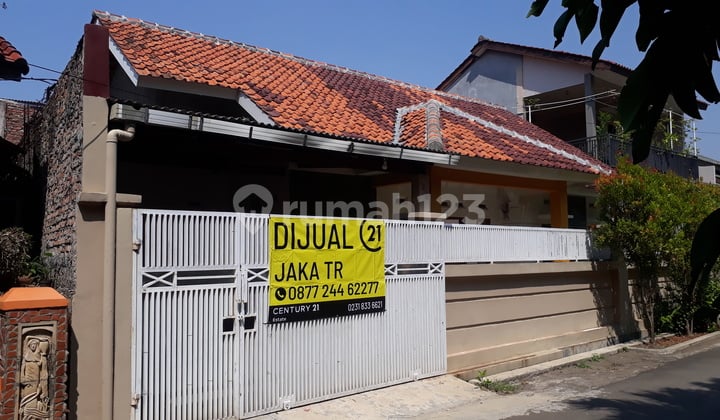House for sale in the city