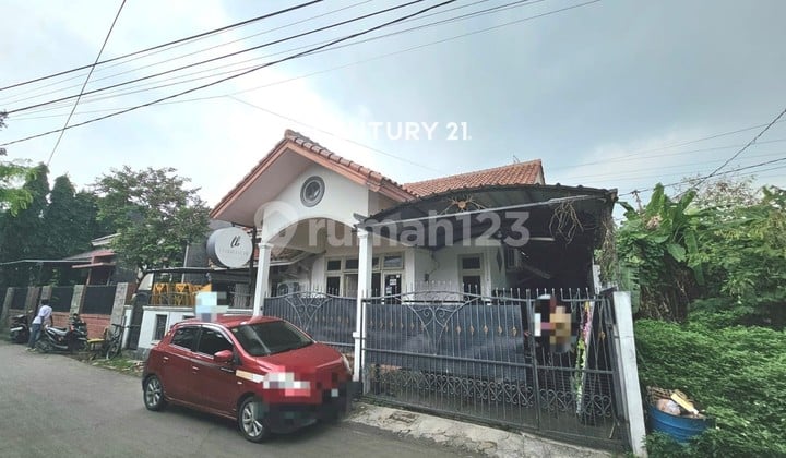 Residential House in Pekiringan, Kesambi, Cirebon City